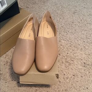 Clarks Women's Beige Flats